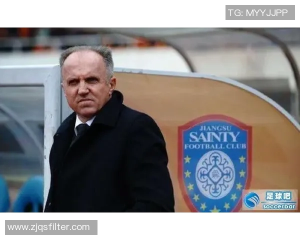 深入了解足球明星的心路历程与职业生涯的独家采访问题探讨